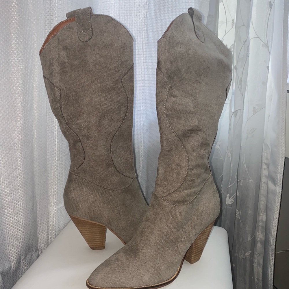 Gray/brown suede cowboy boots